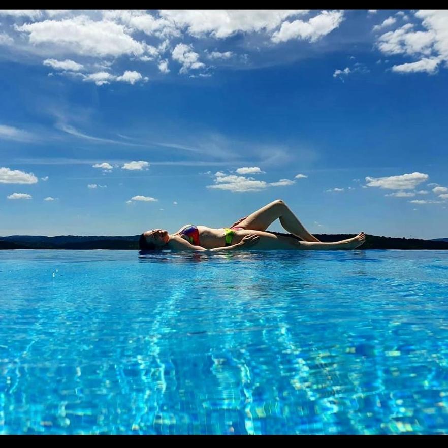 Home Andrea With Infinity Salty Pool Roč Esterno foto