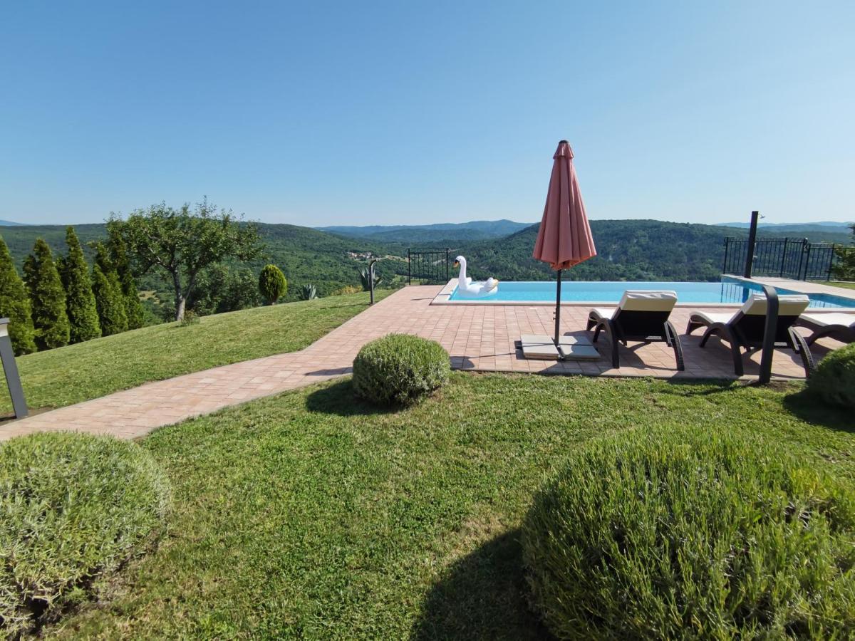 Home Andrea With Infinity Salty Pool Roč Esterno foto